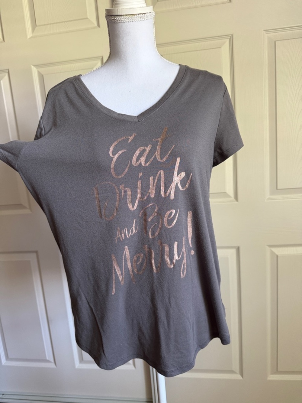 Gray V-Neck Tee with Rose Gold 'Eat Drink and Be Merry' Script